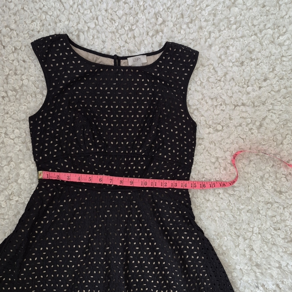 LOFT Eyelet Fit &Flare Mini Dress Black Beige Lining 4 Boho Chic Preppy Cocktail - Picture 6 of 14